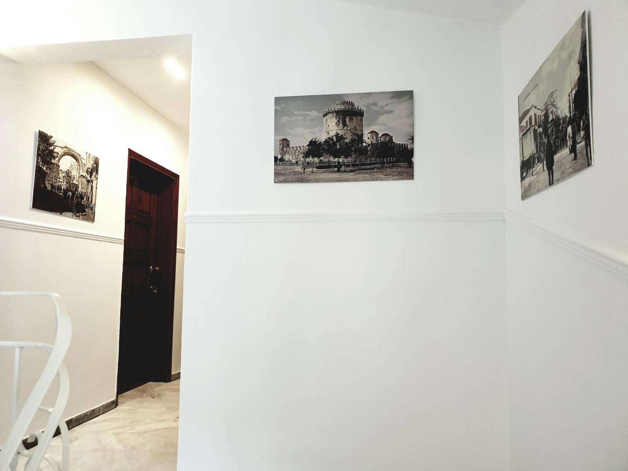 Eantos Studios And Suites Peraía Eksteriør billede